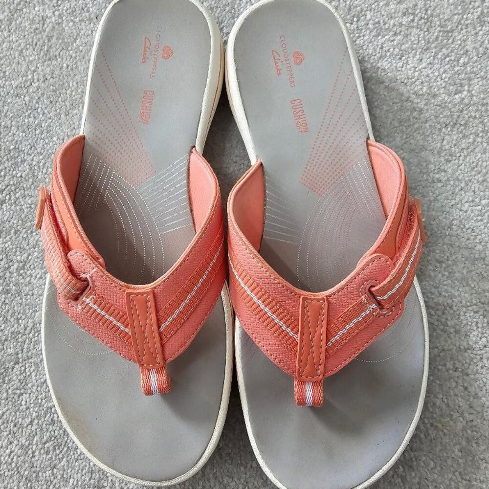Clarks Cloudsteppers light orange / melon sz 8